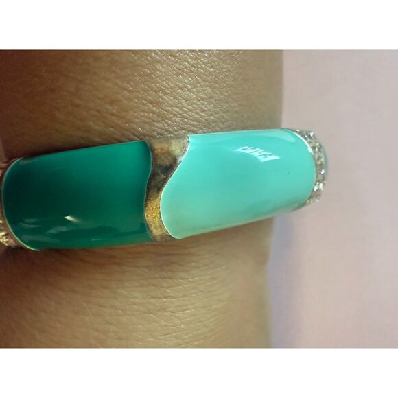 Green enamel silver tone with rhinestone hinged bangle - Picture 4 of 5
